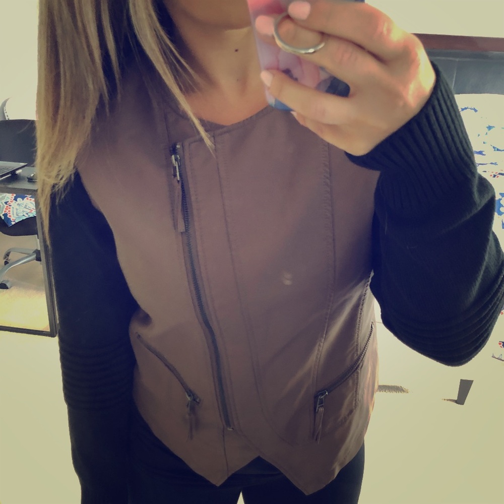 Venus brown leather and black jacket